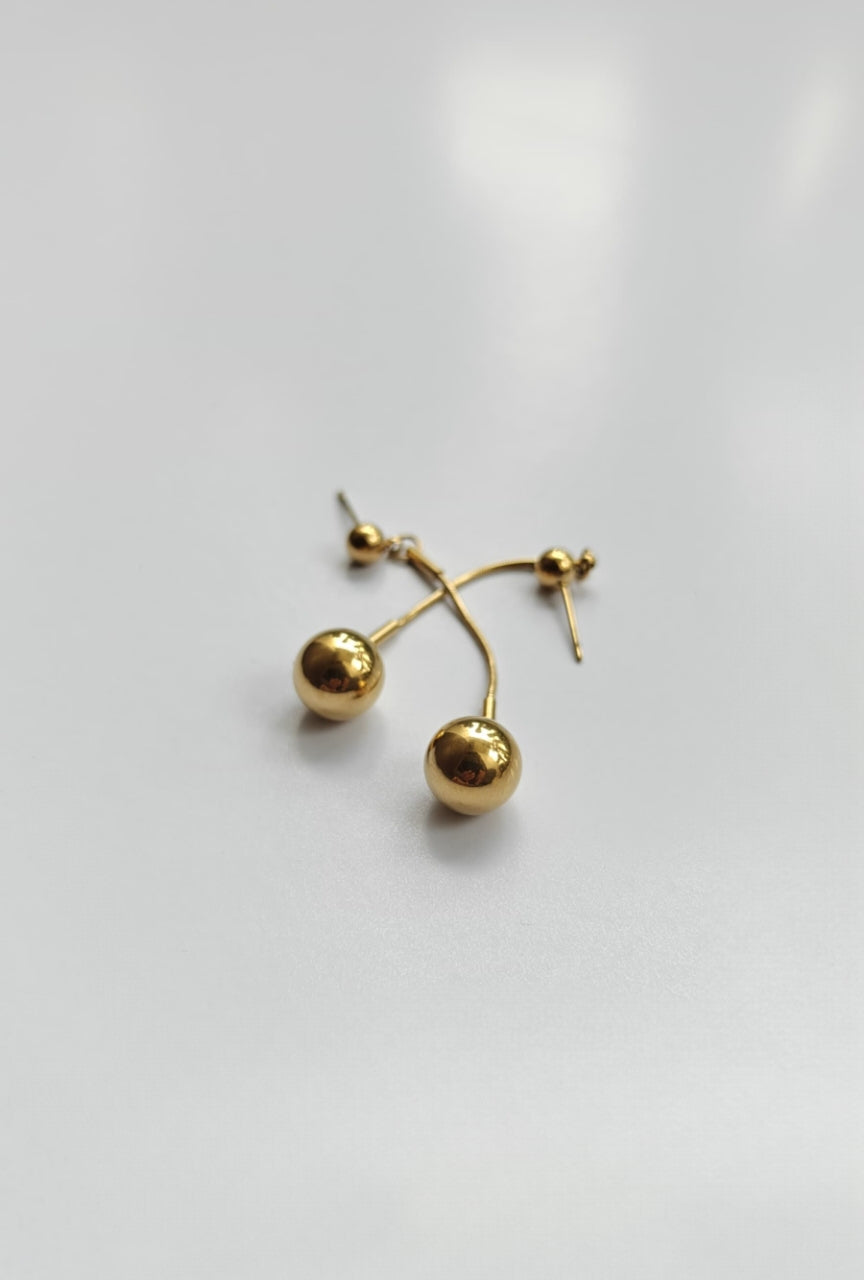 Ball earrings