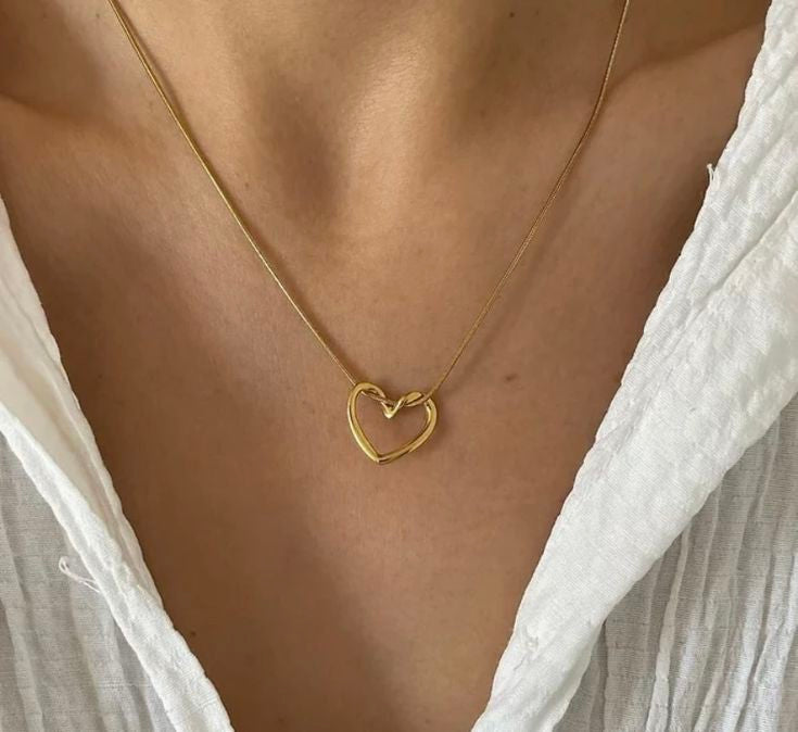 Belle necklace