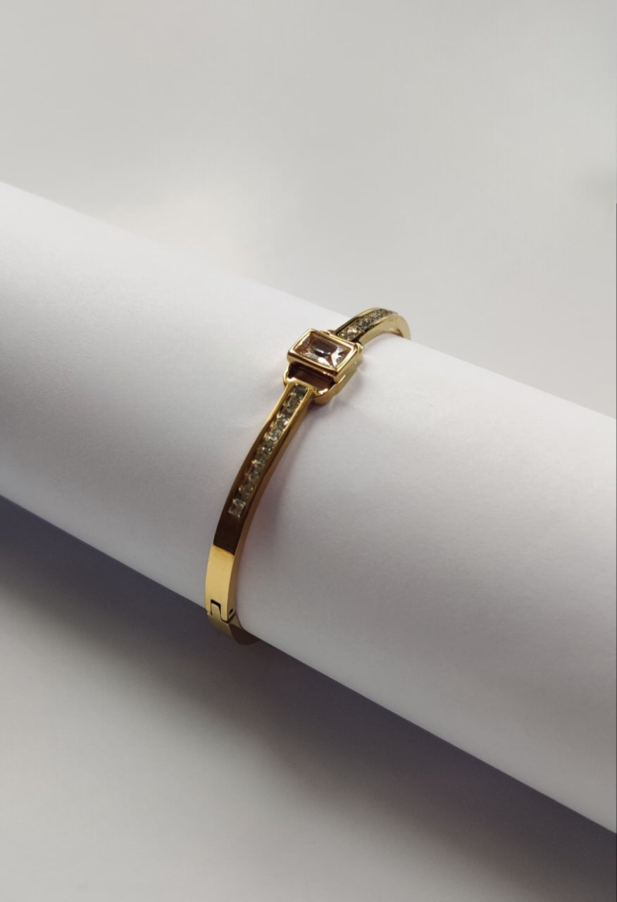 Square diamond bracelet