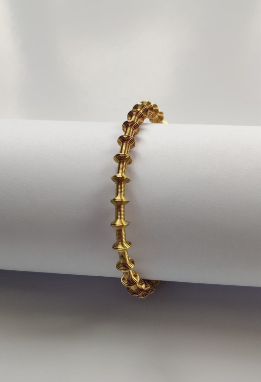 Spiral spring bracelet