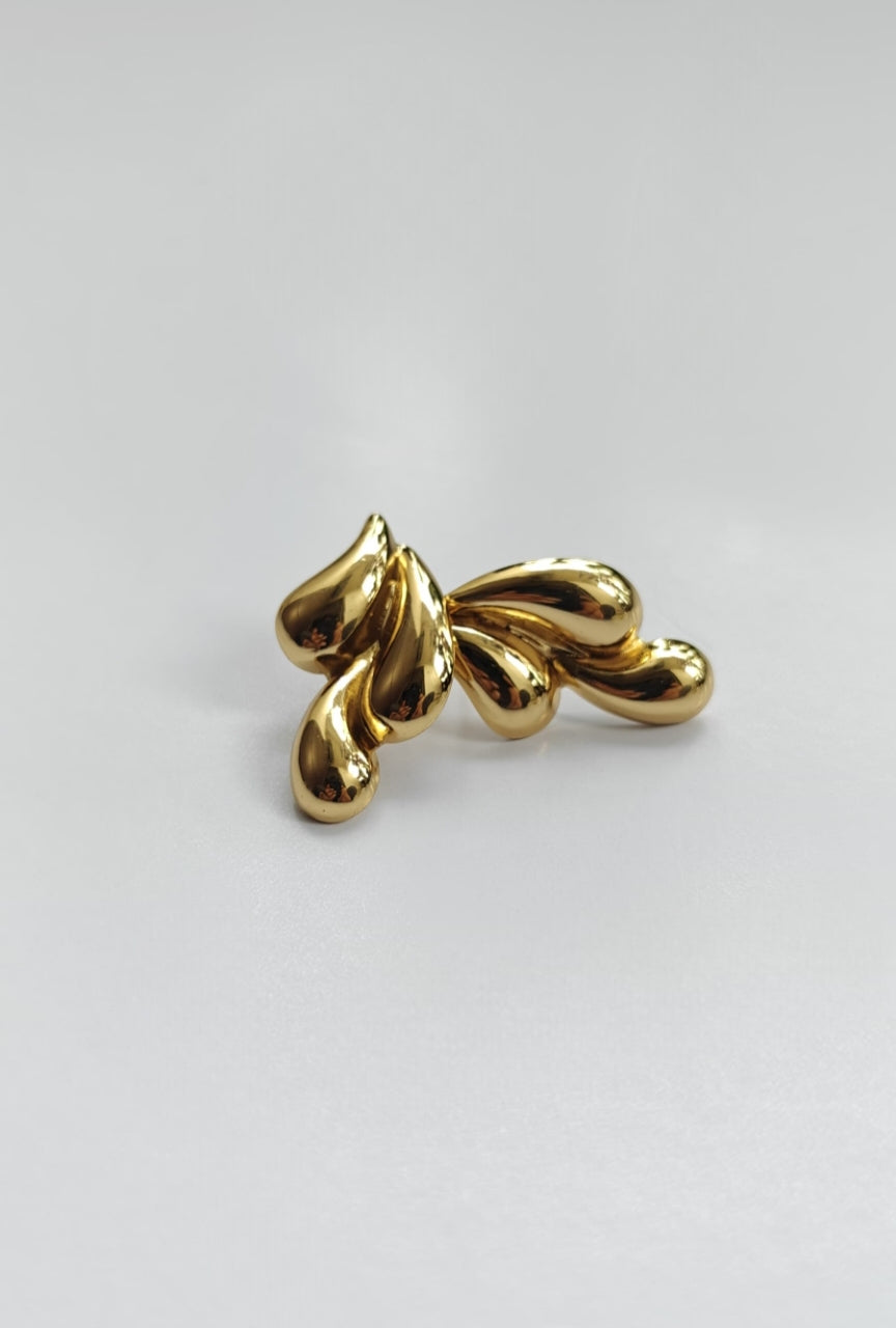 Droplet earrings