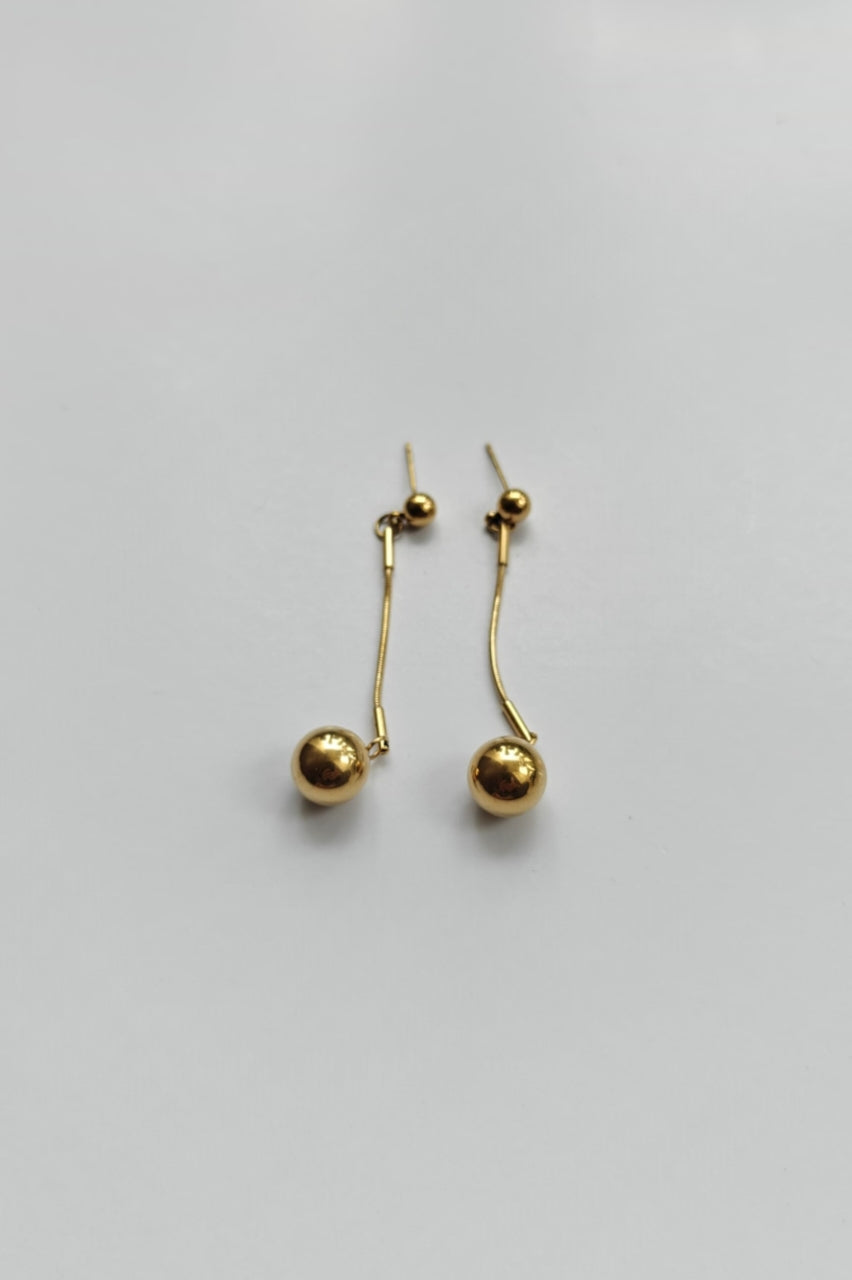 Ball earrings