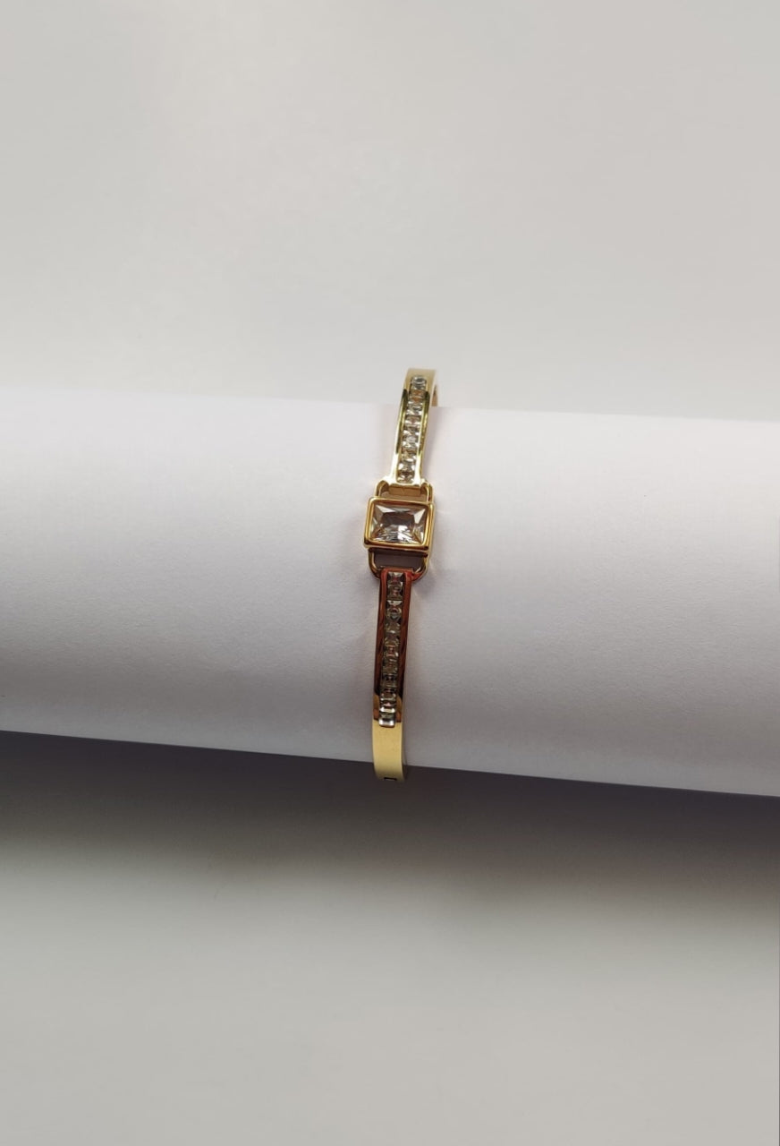 Square diamond bracelet