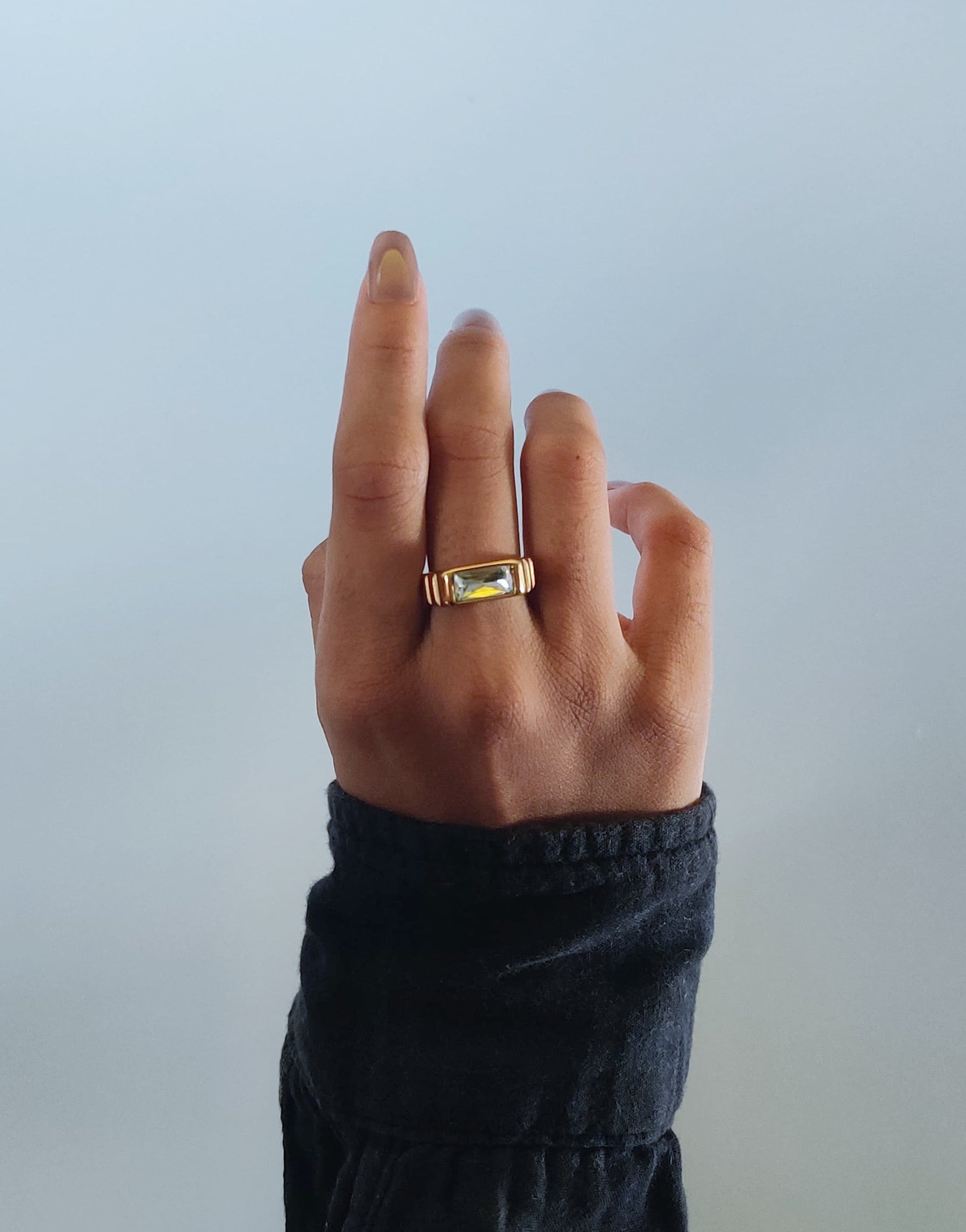 Rectangular diamond ring