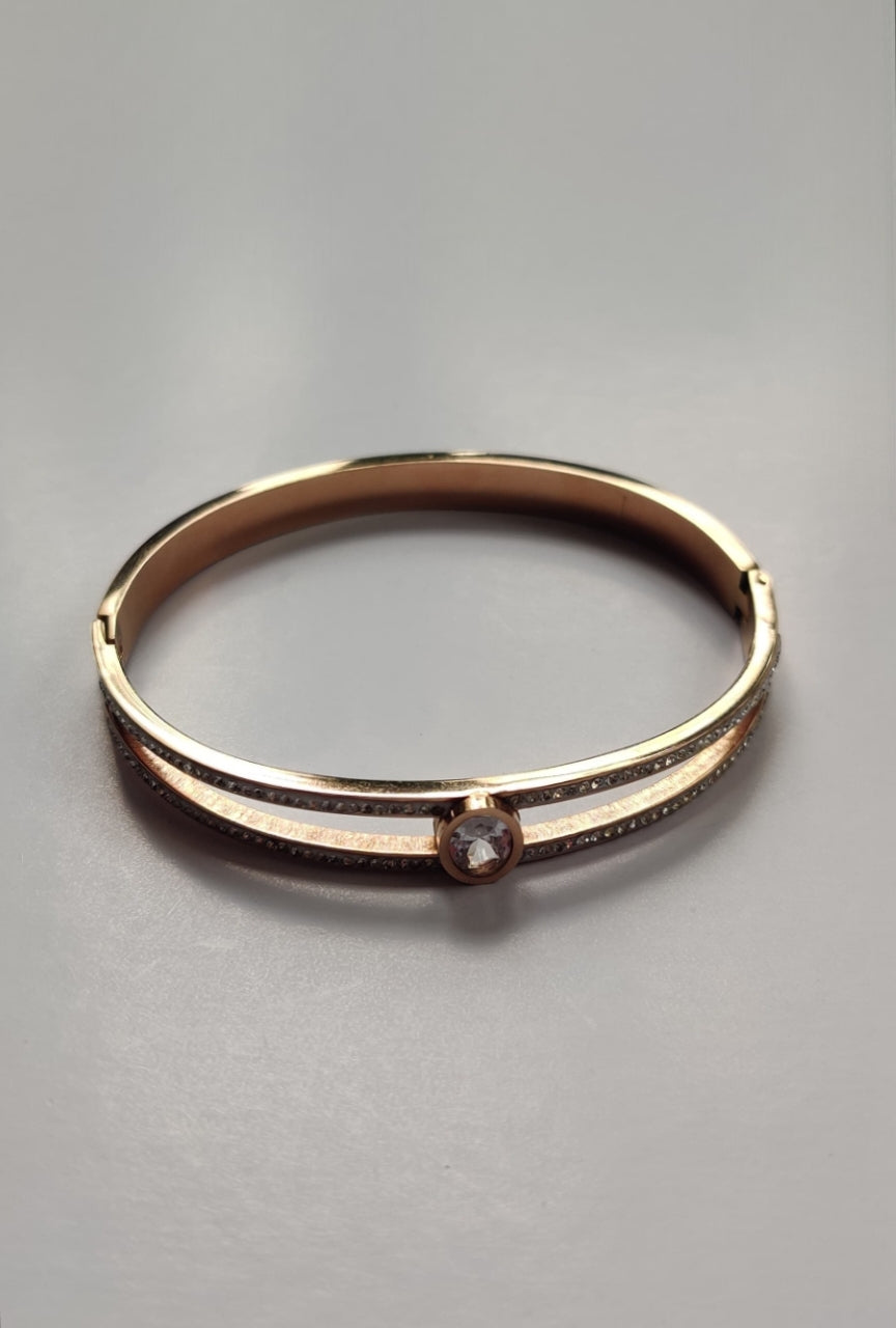 Oval diamond bracelet